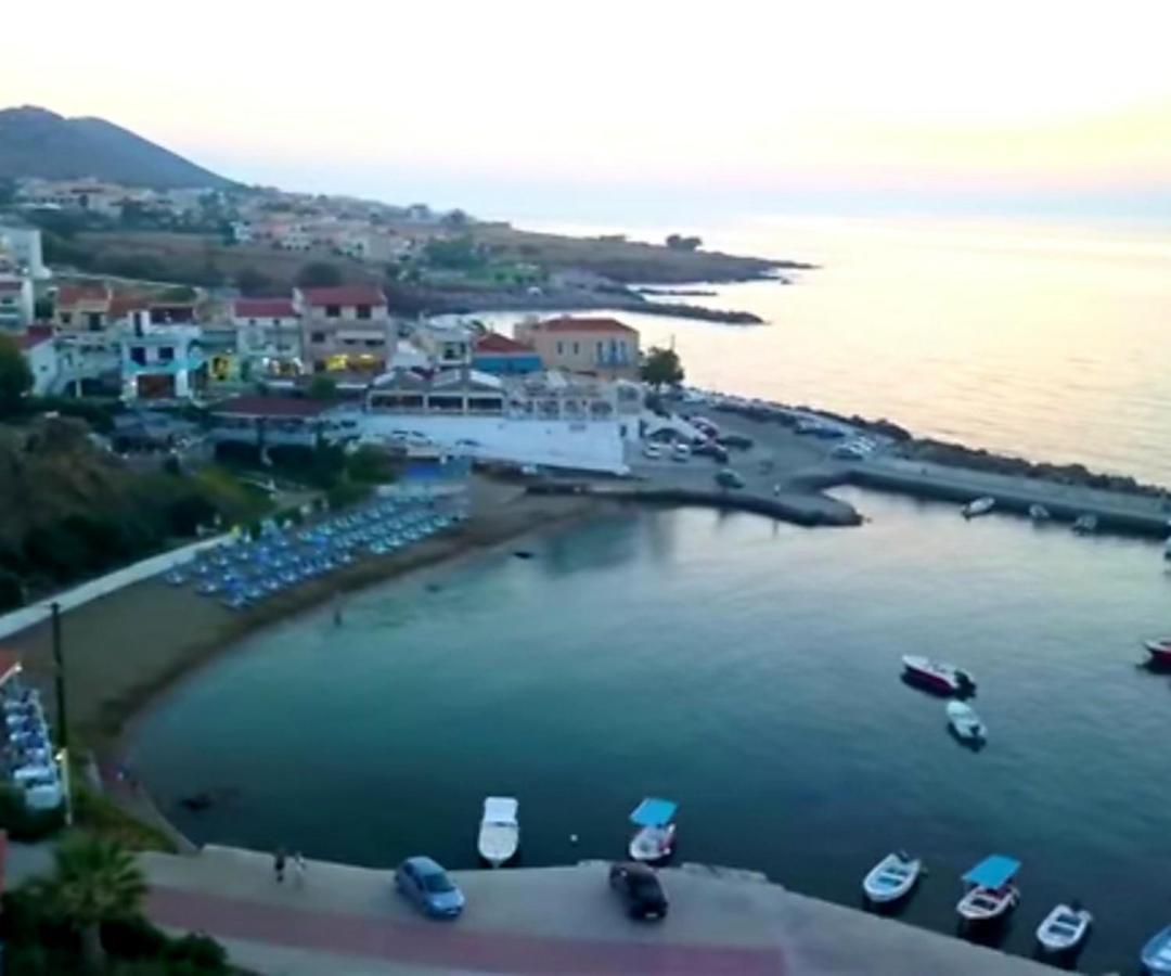 House By The Sea 3 *